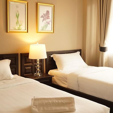 Taris Art Hotel Phre Kültér fotó