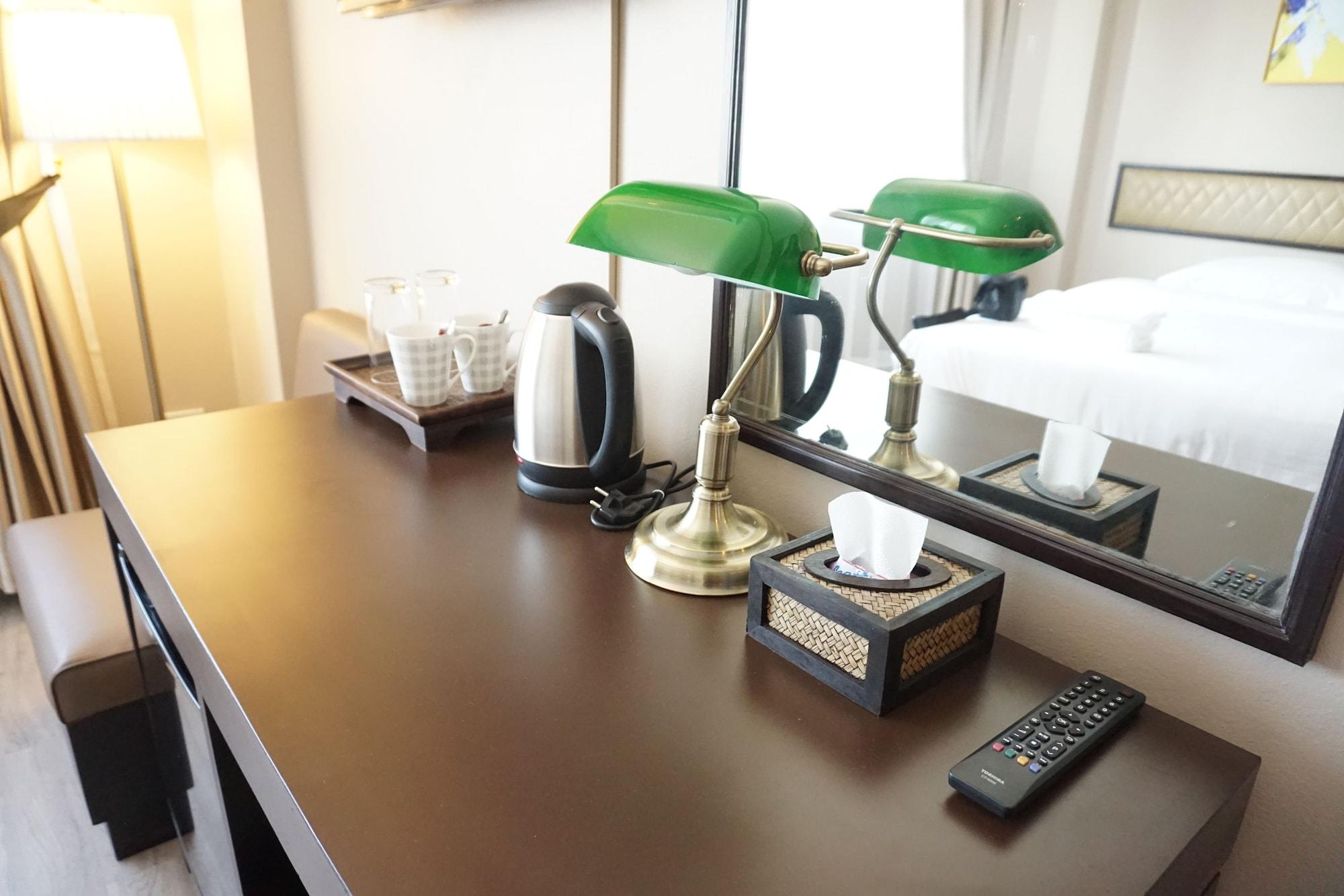 Taris Art Hotel Phre Kültér fotó