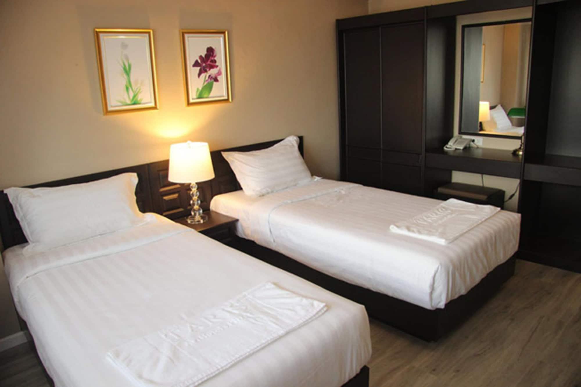 Taris Art Hotel Phre Kültér fotó