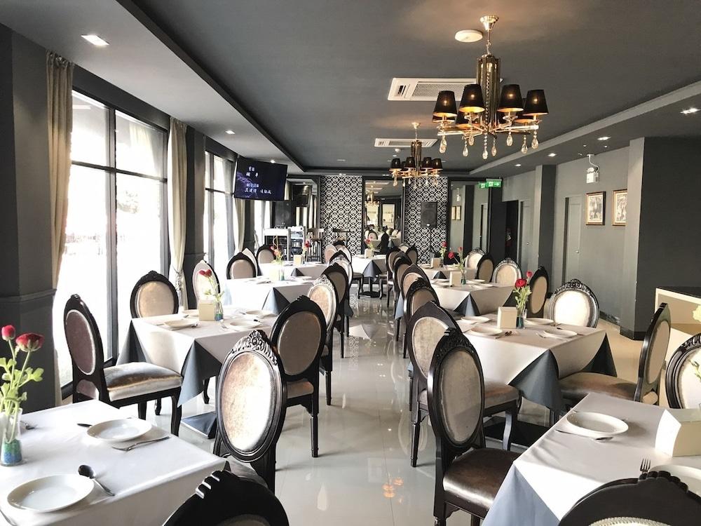 Taris Art Hotel Phre Kültér fotó