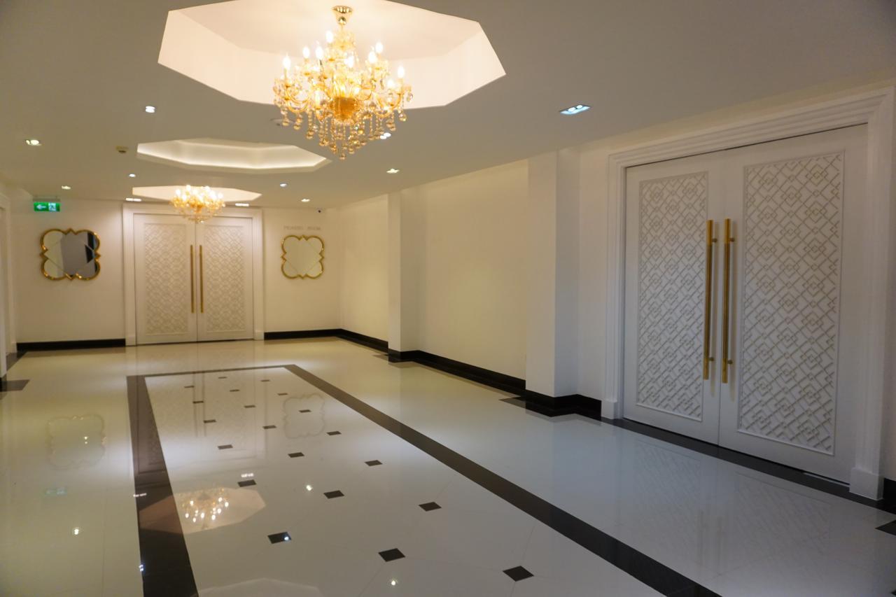 Taris Art Hotel Phre Kültér fotó